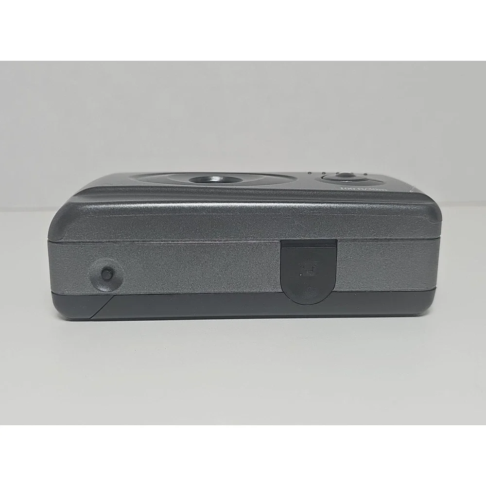 Vintage Snap Sights‎ Gray Poratble 35mm Point & Shoot Film Camera Built In Flash